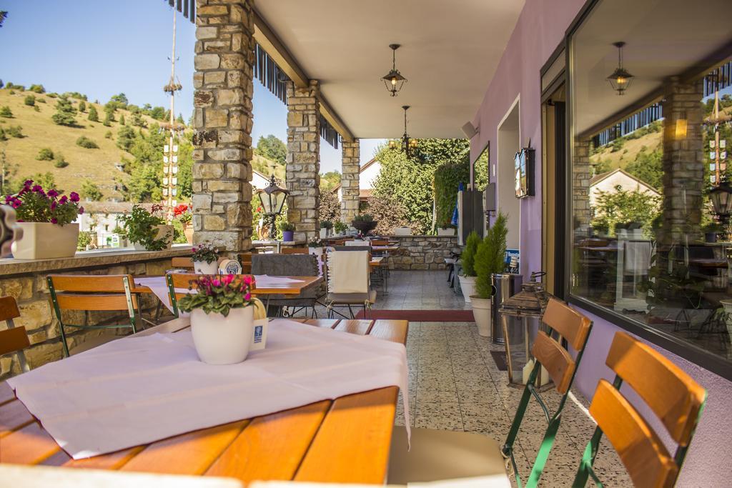 Raffelsteiner Hof "Garni" Hotel Mornsheim Exterior photo